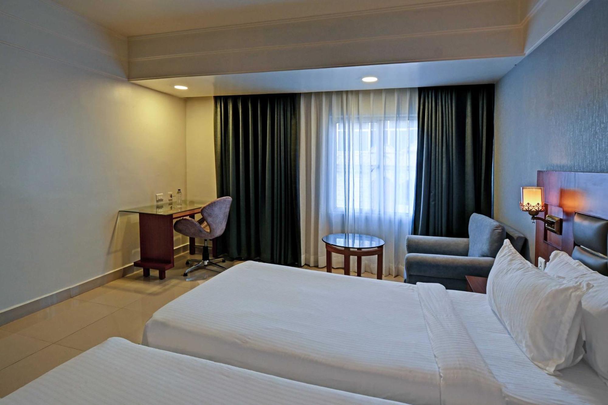 Palette Madhapur Hotel Hyderabad Eksteriør billede